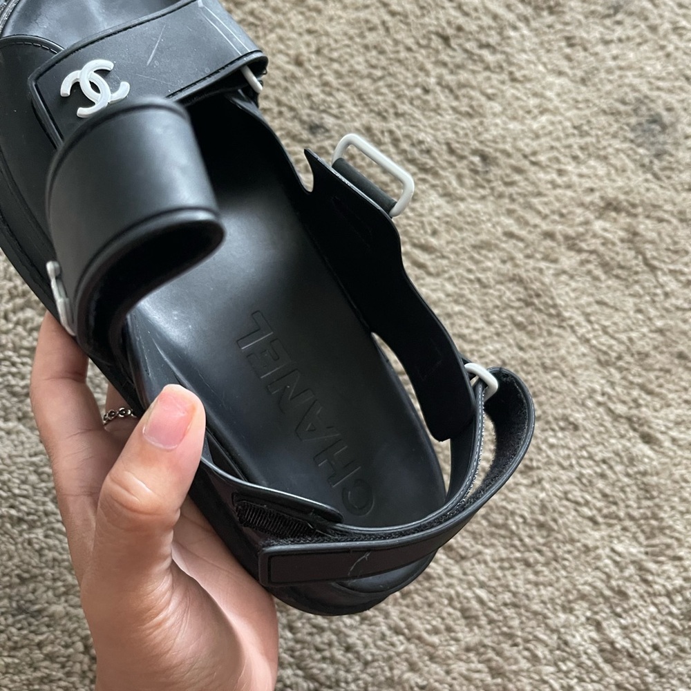 Chanel Black Sandals with white Accents - Picture 5 of 6